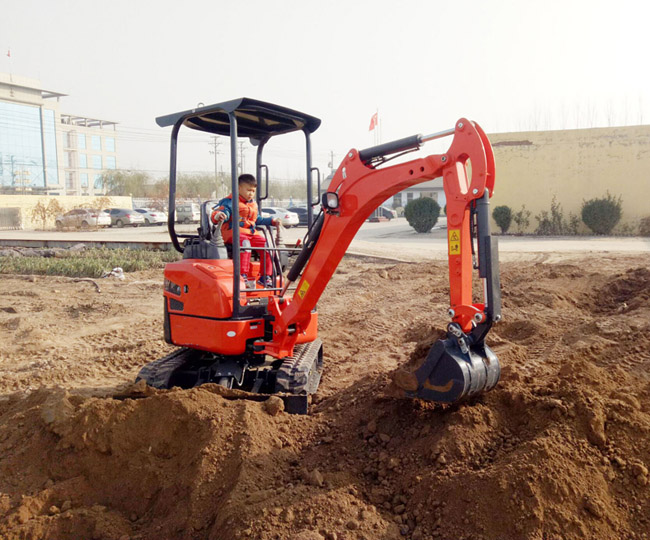 凱迪沃微型挖掘機(jī)施工